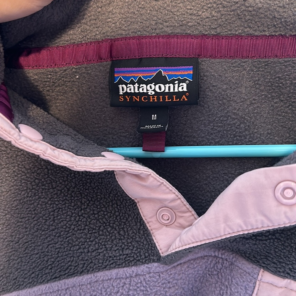purple and grey patagonia quarter zip - Picture 3 of 3